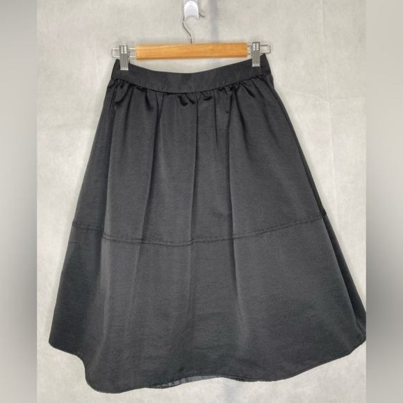 Express ladies a line skirt puffy kneelength, Black size 2 - Picture 2 of 13